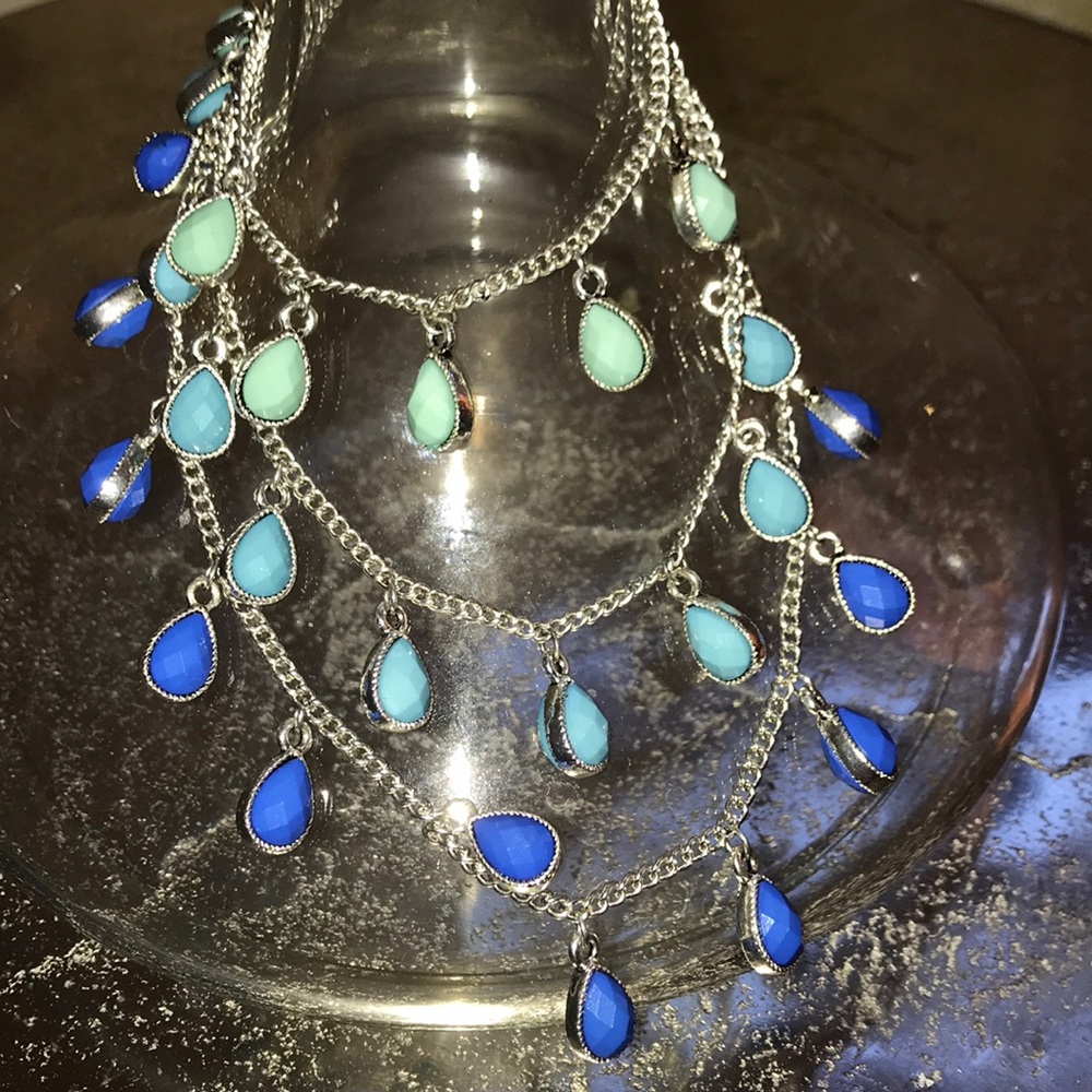 Premier Designs Necklace - Picture 2 of 2